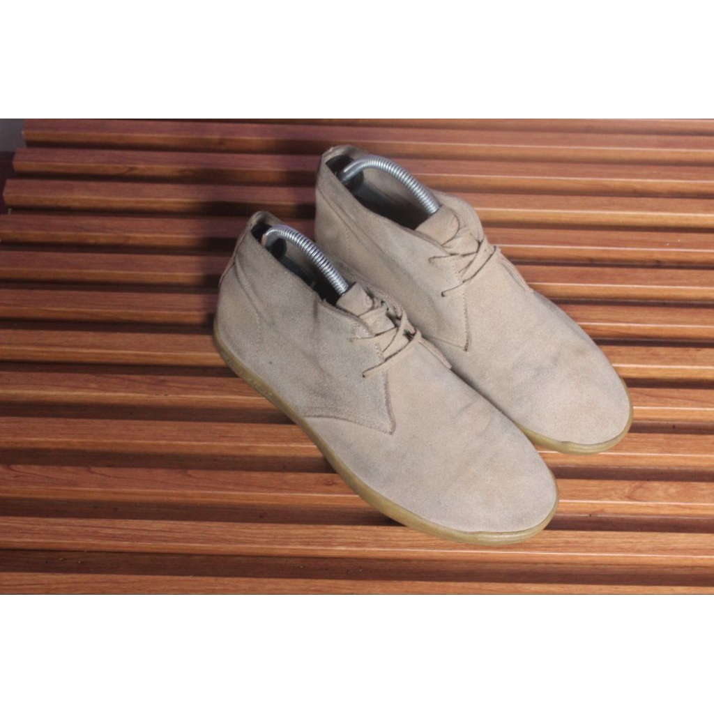 Sepatu Chukka desert boot kulit asli" Hawkins Sport" upper kulut asli suede.  outsole kokoh keras.  