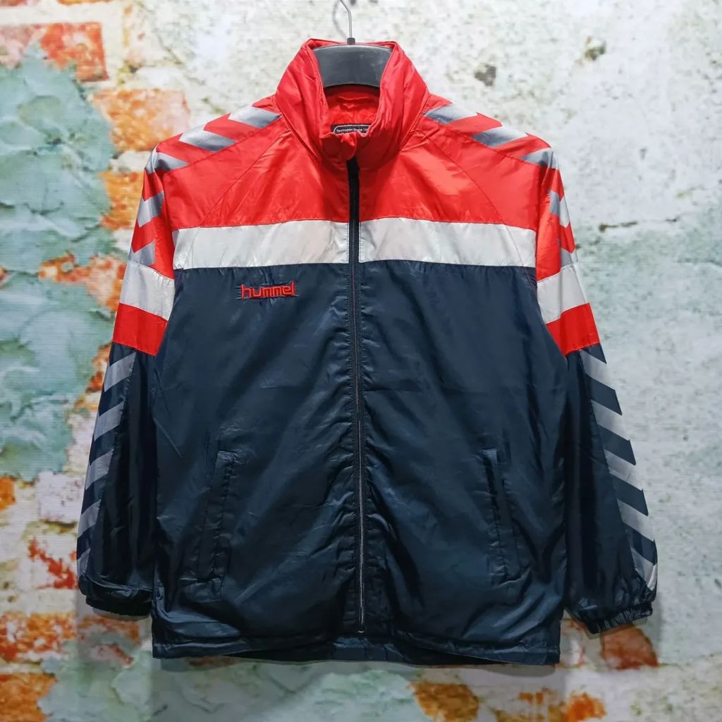jaket parasut HUMMEL hidden hoodie size L casual bagus