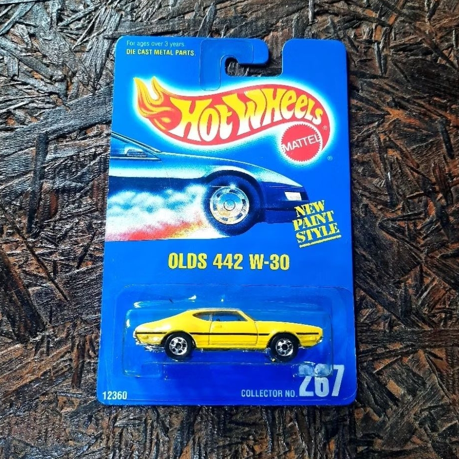 Hot Wheels Olds 442 W 30 Kuning Blackwall Blue Card 1995
