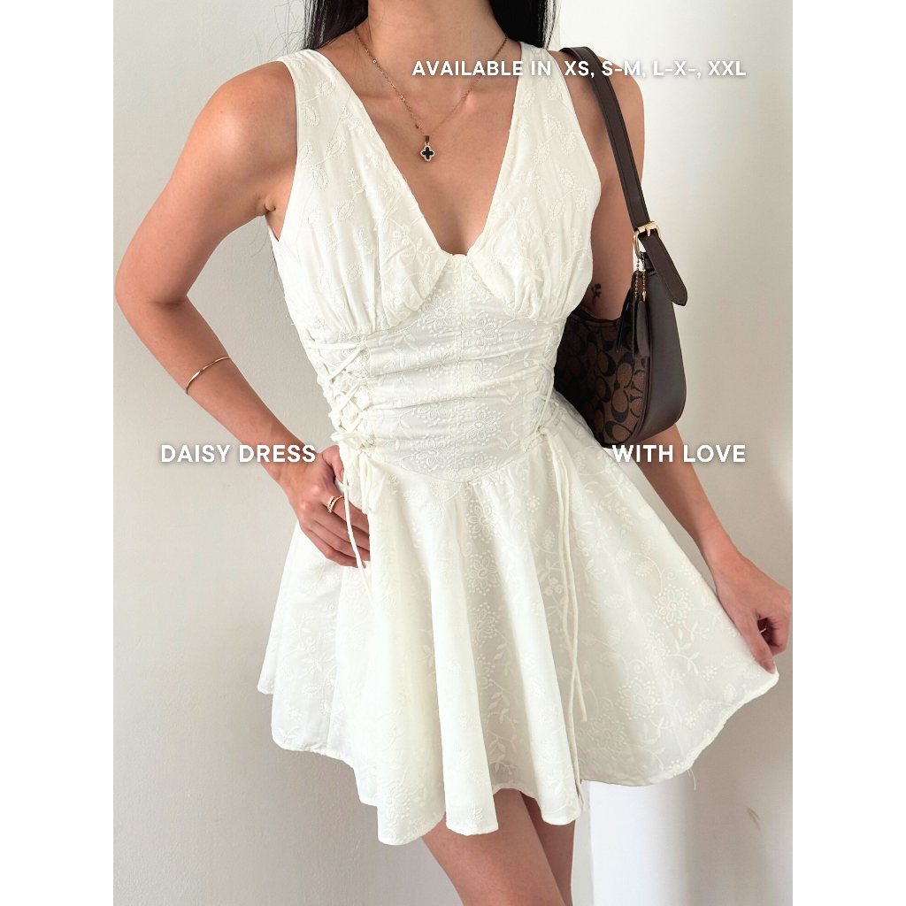 With Love The Brand | DAISY DRESS | Mini Dress Brokat Fit & Flare Putih | Dress Cantik Bustier V Nec