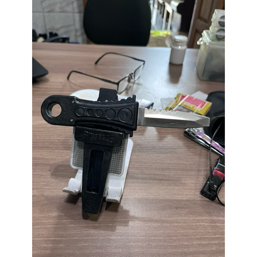 aqualung diving knife