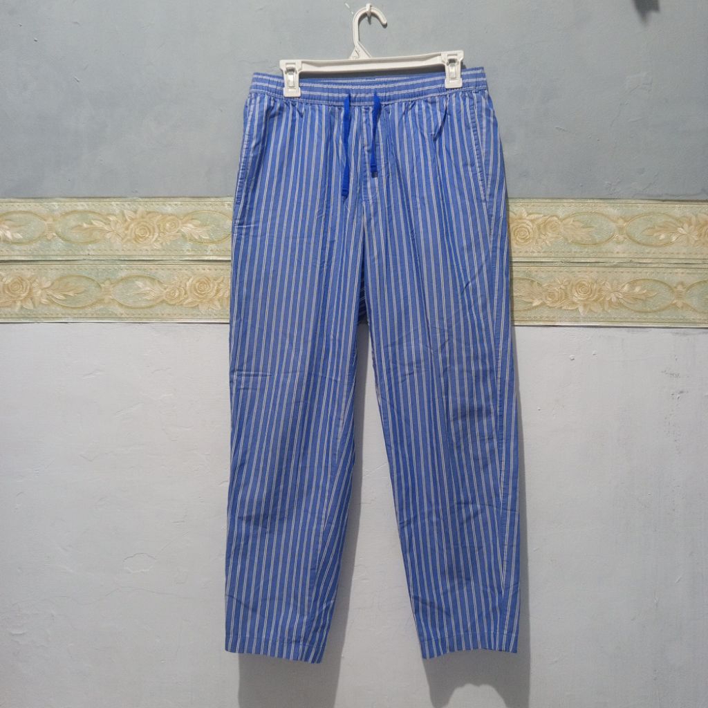 relax pants GU by yuniklo size 29/S