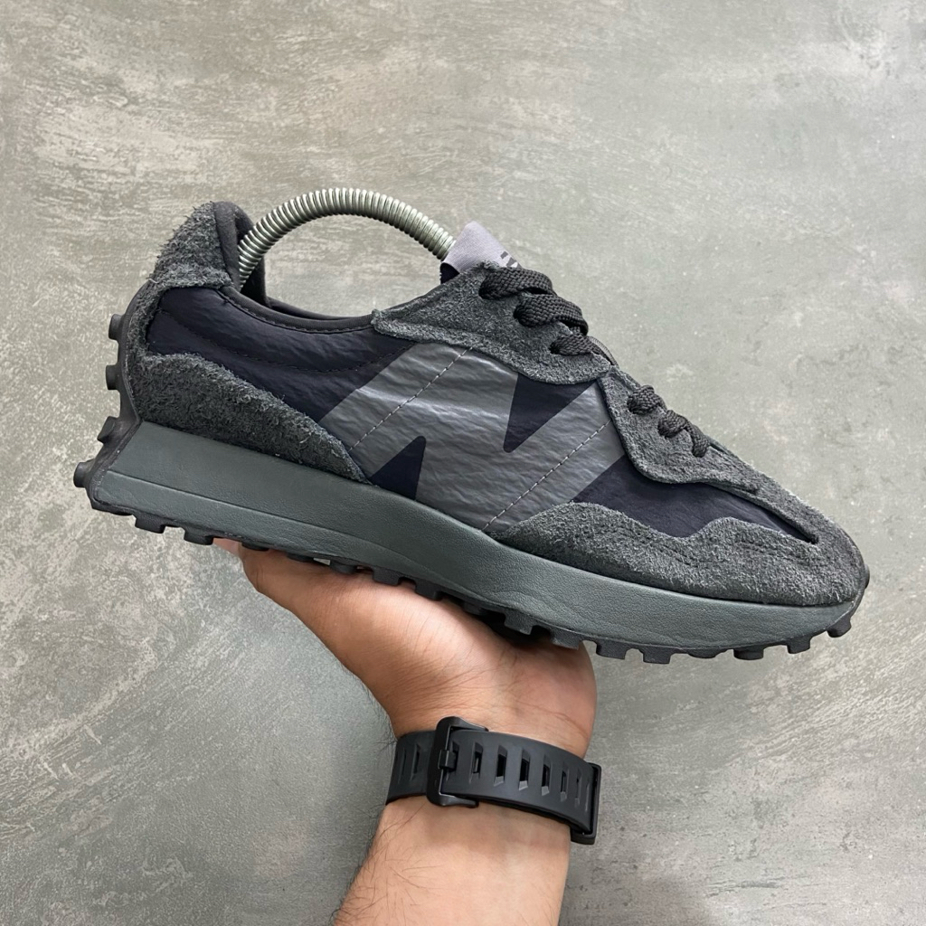 [Size 41.5] Rare New Balance 327 ‘Phantom Magnet’ (U327WCD) Second Original Kondisi Mulus Nominus. H