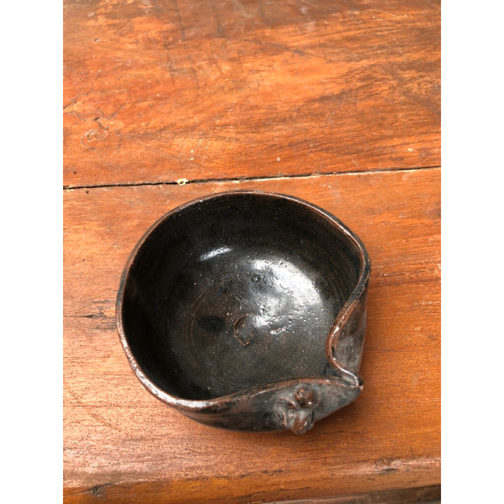 Mangkok unik lawas Cina