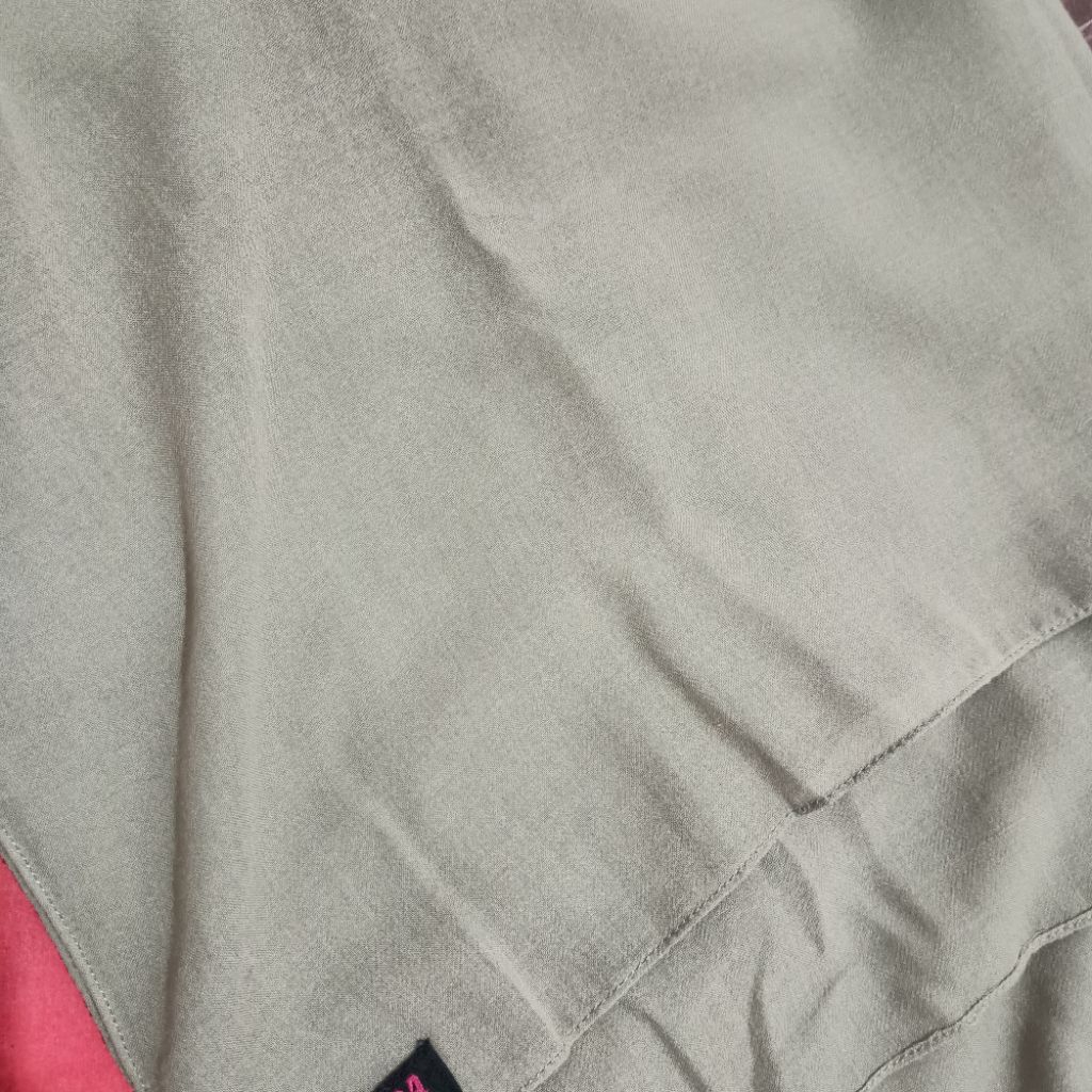 PRELOVED Hijabqa chesnut pashmina voal Arabian