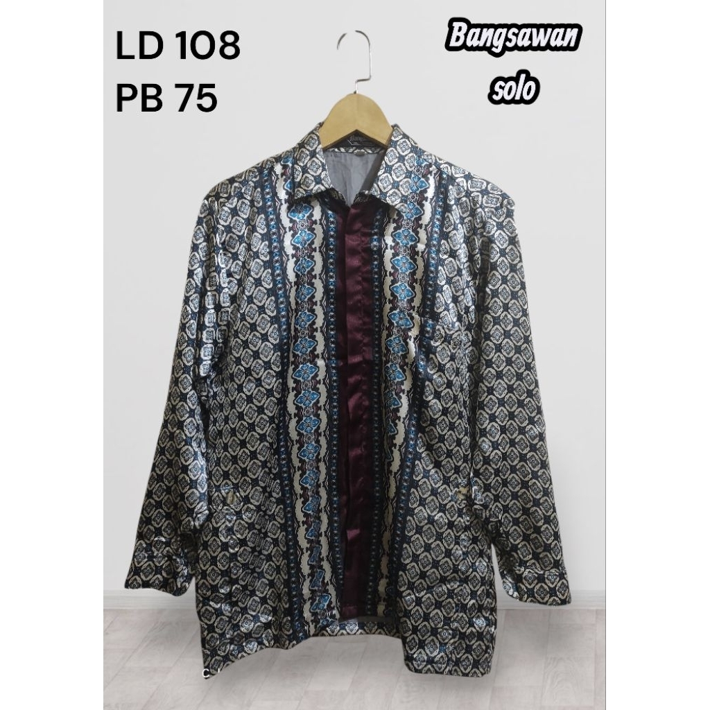 PL/preloved kemeja batik pria premium sutra berfuring brand Bangsawan LD 108