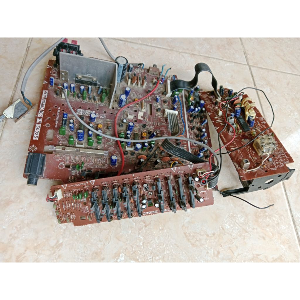 MESIN RADIO TAPE POLYTRON COMPO MEGA POWER
