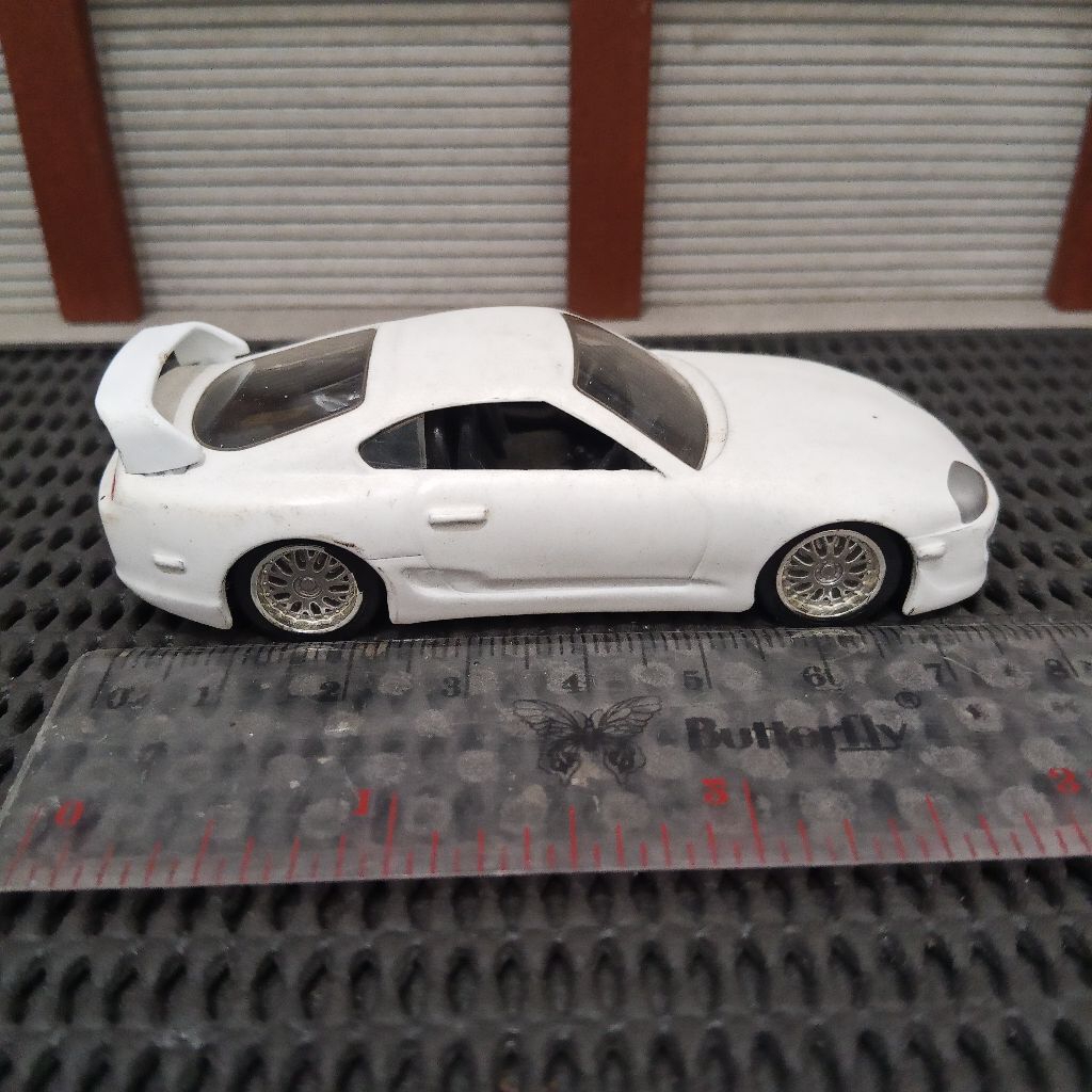 JADA LOOSE TOYOTA SUPRA PUTIH FAST FURIOUS