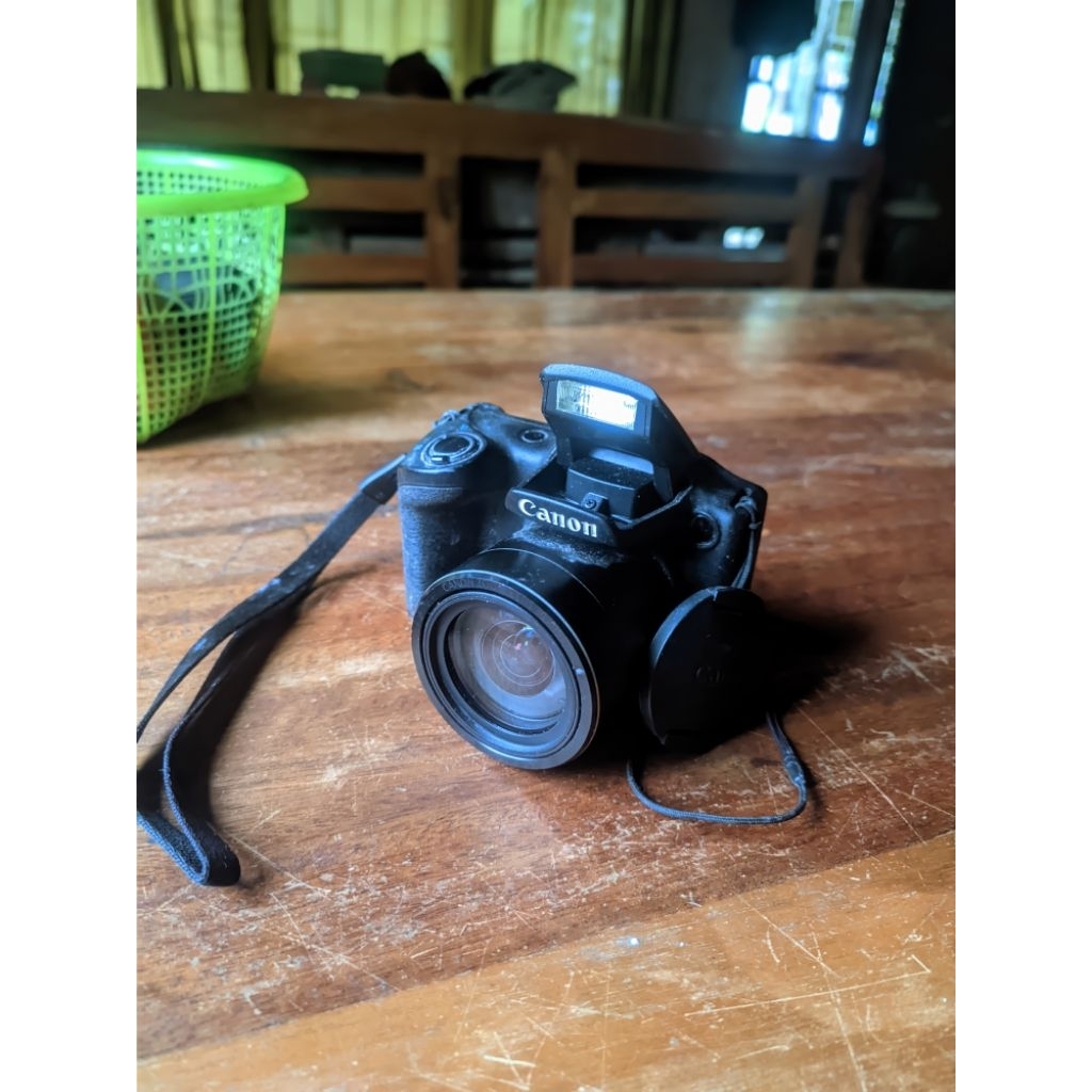 Canon sx 400 is second