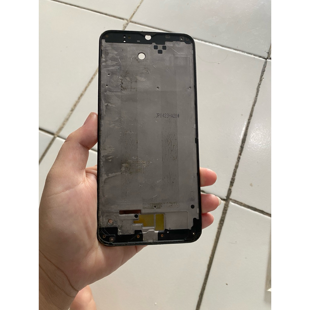 FRAME LCD - TULANG TENGAH SAMSUNG A20 ORIGINAL