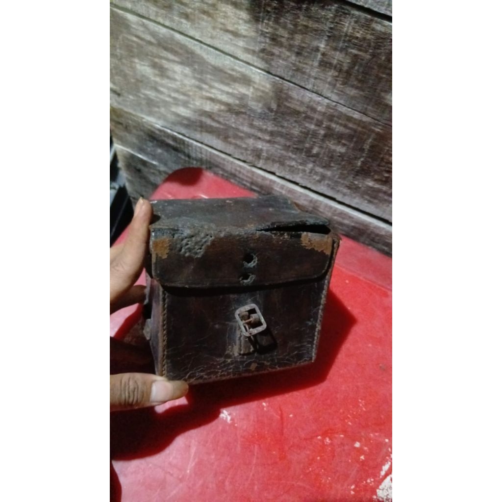 tas kamera kulit 95rb jadul antik kuno lawas vintage display anggap mati