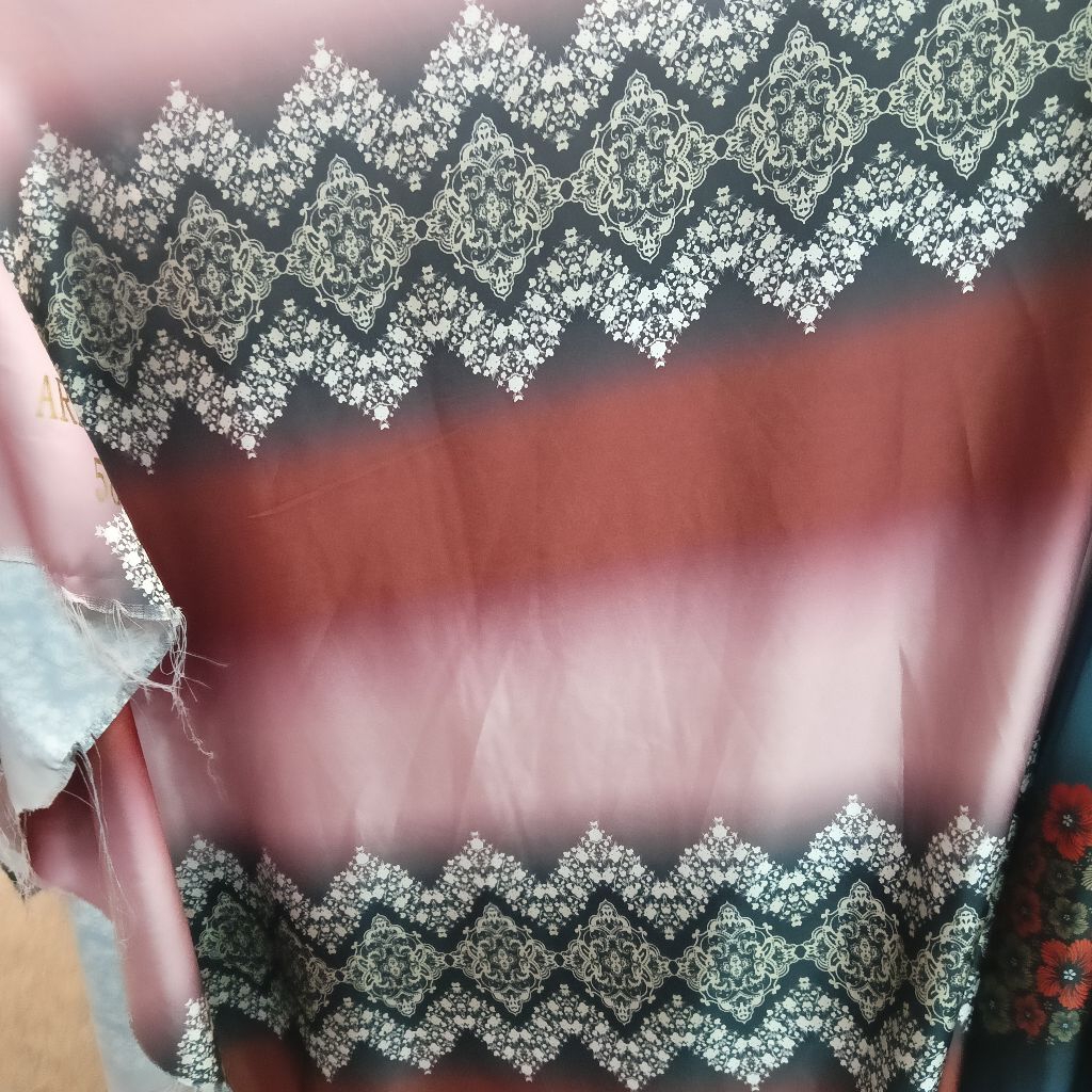 Original...Kain bahan armani silk bermotif bunga kembang premium harga per 0, 5 meter