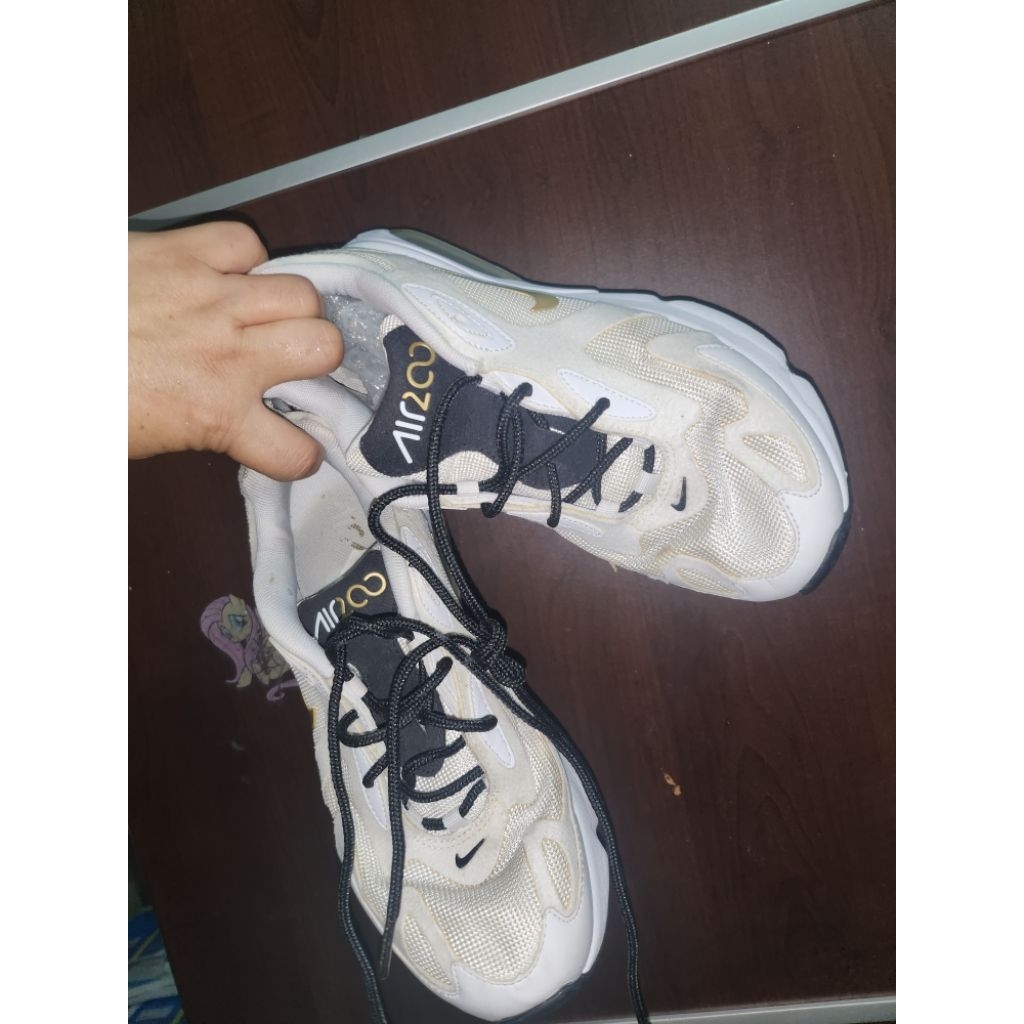 Sepatu Nike 38.5 insole 24.5