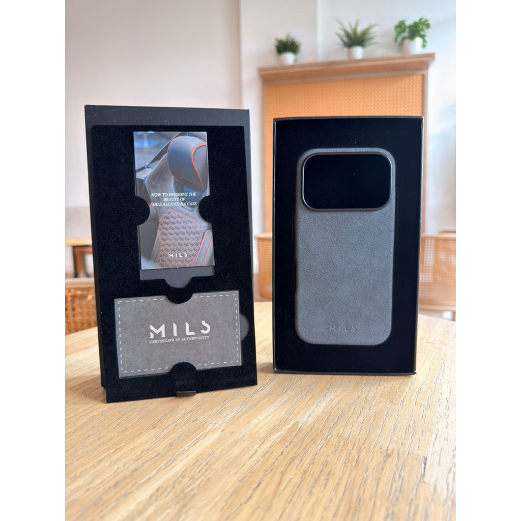 Mils Bespoke Alcantara Case iPhone 17 Pro Slate Gray Second (Bukan Untuk 17 Pro Max)