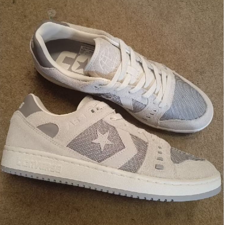 SEPATU CONVERSE ONE STAR SUEDE size 45