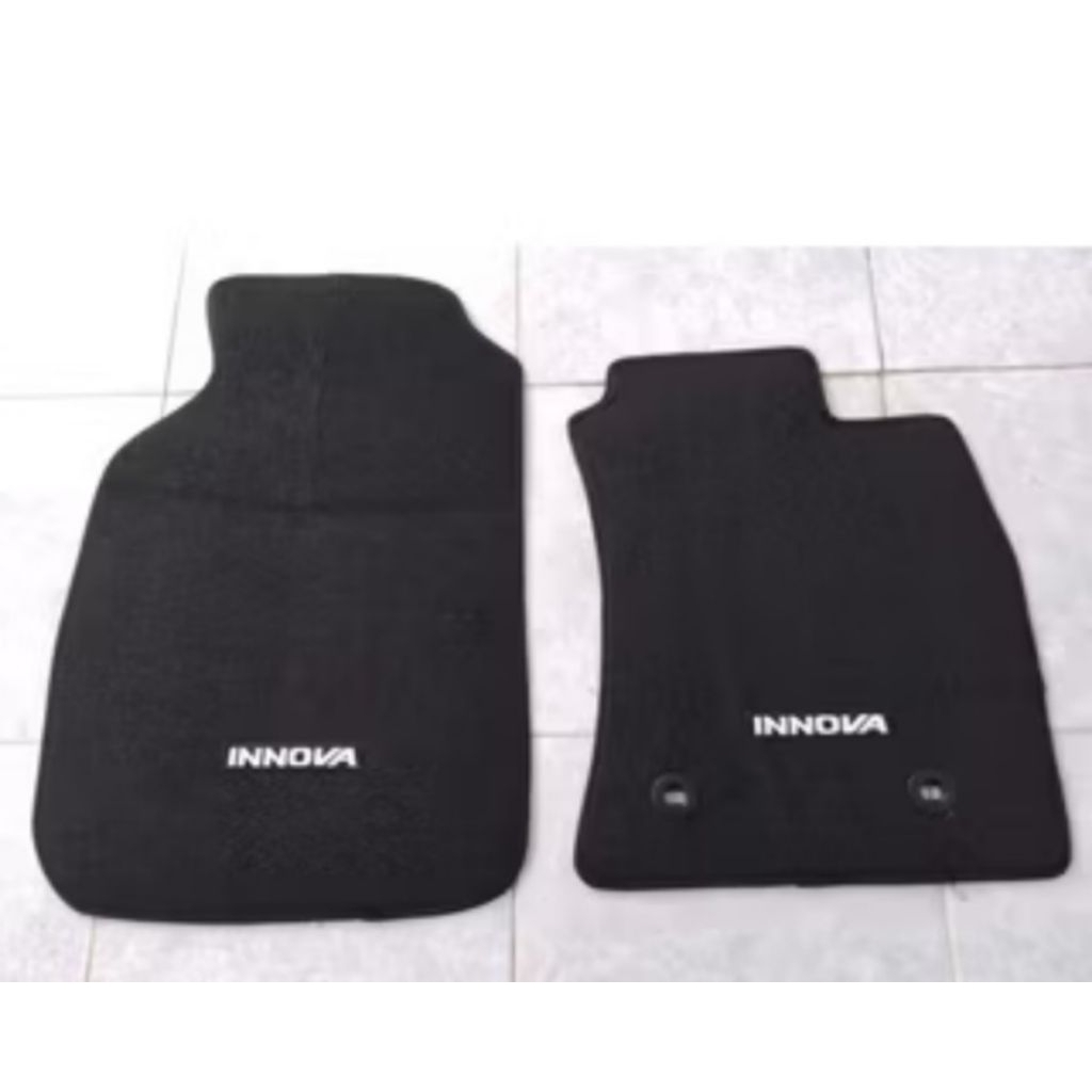 karpet mobil kijang Innova depan