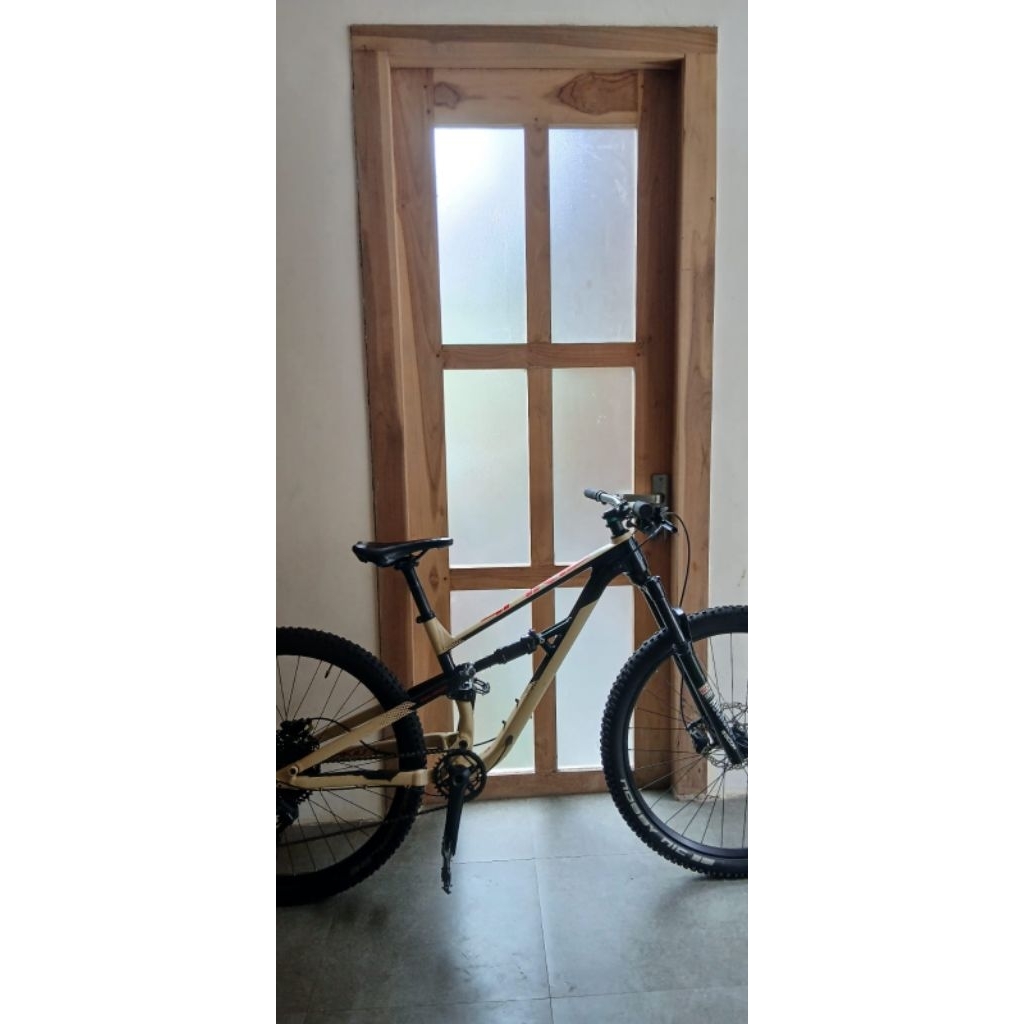 Sepeda Polygon Siskiu D7 thn 2020 size S27.5 second plus dropper