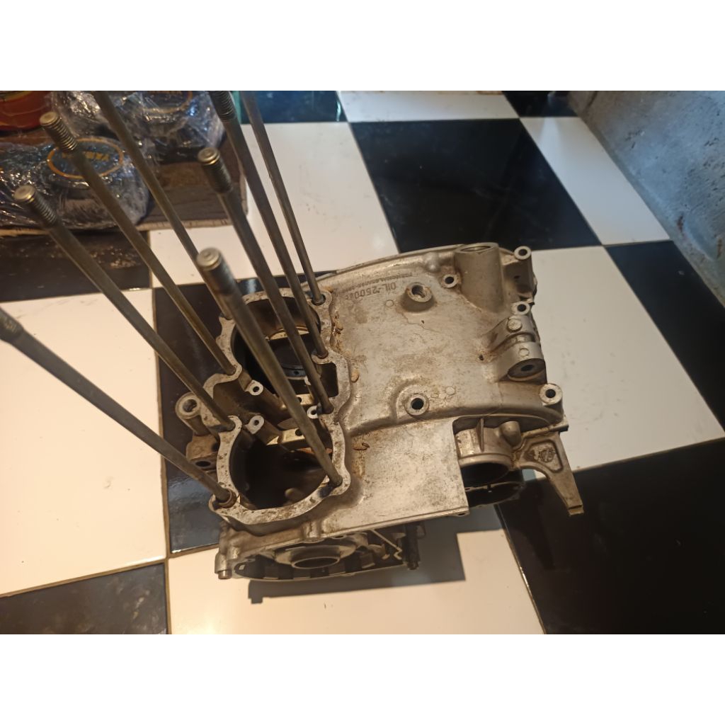 crankcase / krengkes / kalter yamaha xs650 original
