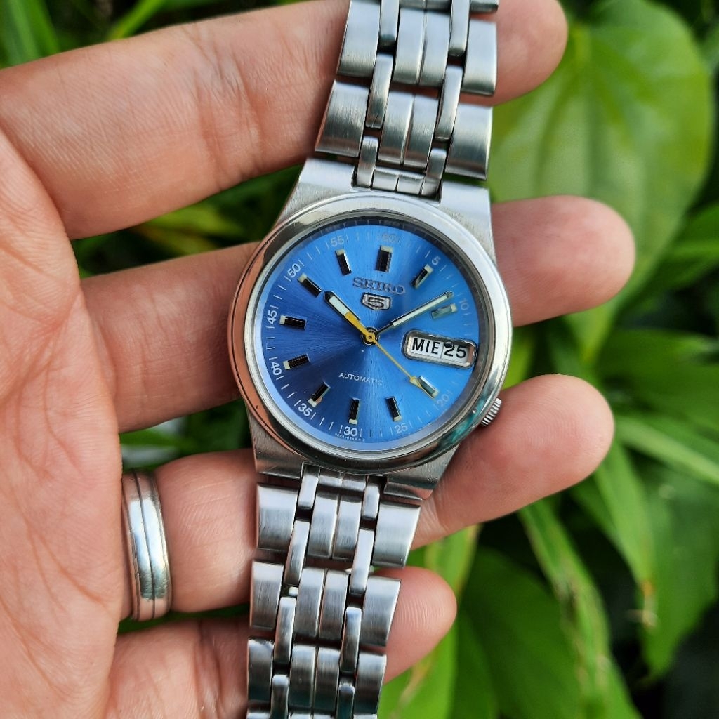 RARE  Seiko 5 Automatic 7s26-01Y0 Ice Blue Dial Sunbrust not SNXA05 SNK791