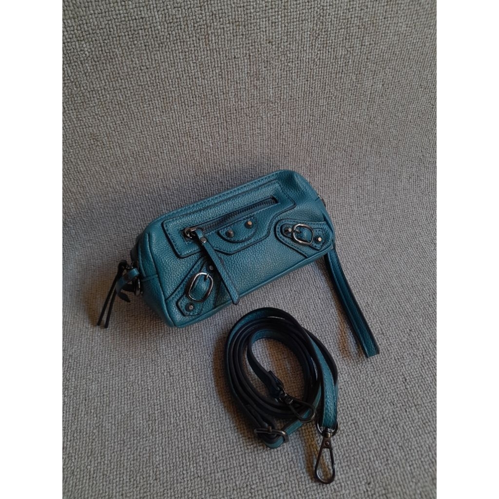 SOLD (PRELOVED) TAS KULIT ASLI MINI ALA BALEN