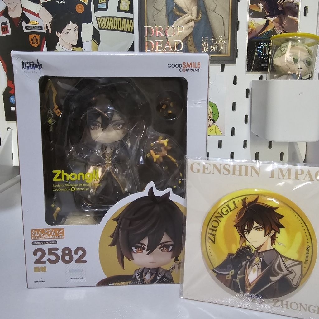 Nendoroid Zhongli Genshin Impact (with bonus badge pin official)