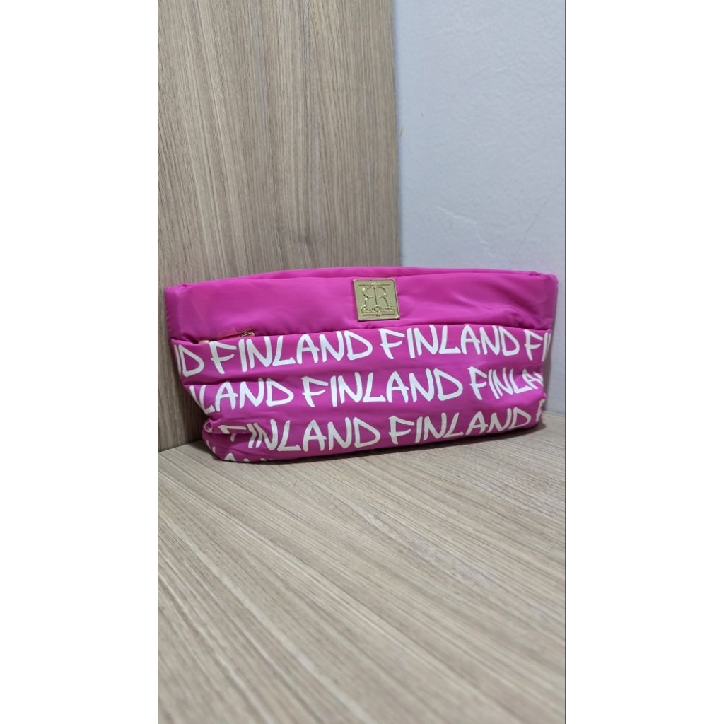 Robin Ruth FINLAND Pink Handbag puffy soft Nylon pillow pouch / Make up Pouch (Brand NEW) / multifun