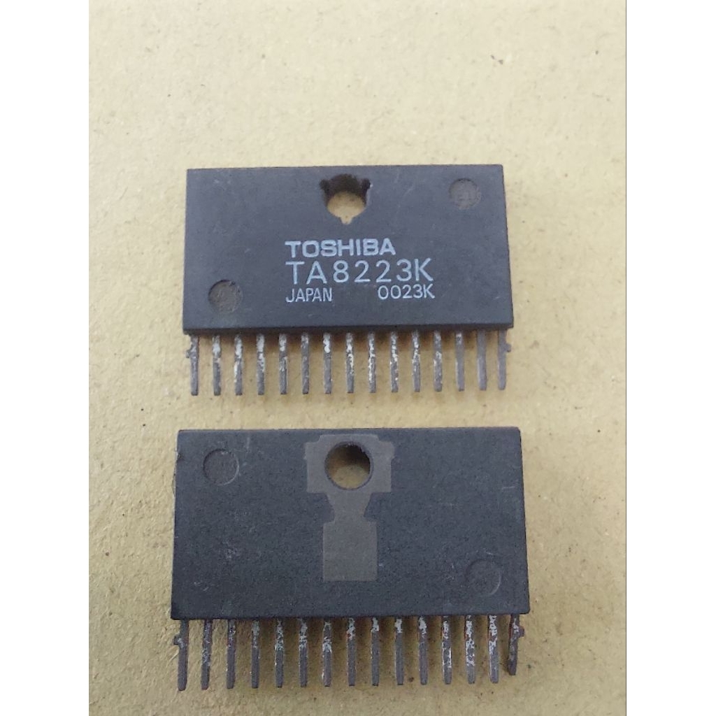 IC 8223 ORIGINAL TOSHIBA JAPAN