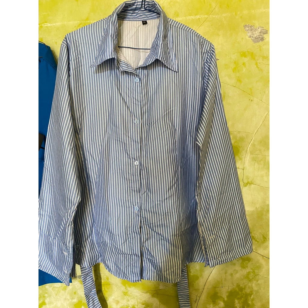 kemeja wanita garis garis