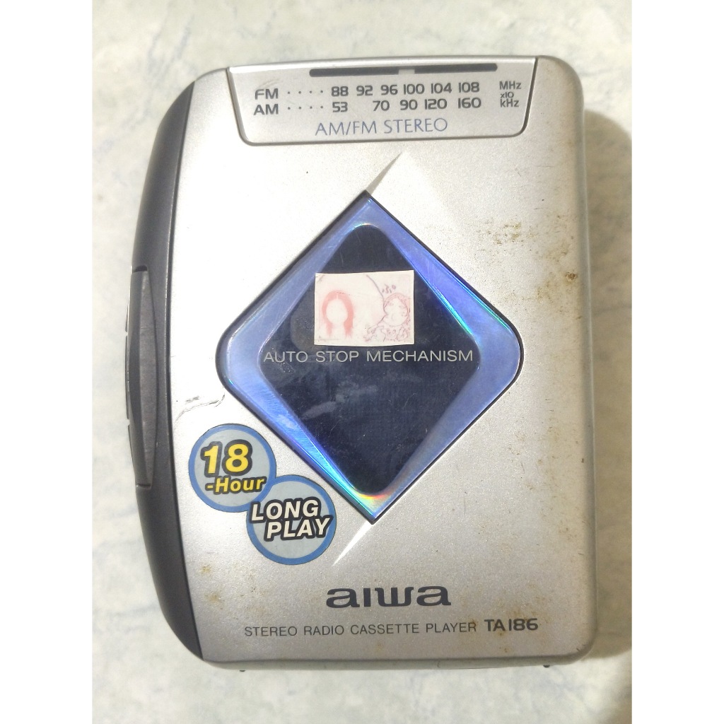 Walkman Aiwa Vintage bisa Radio AM FM