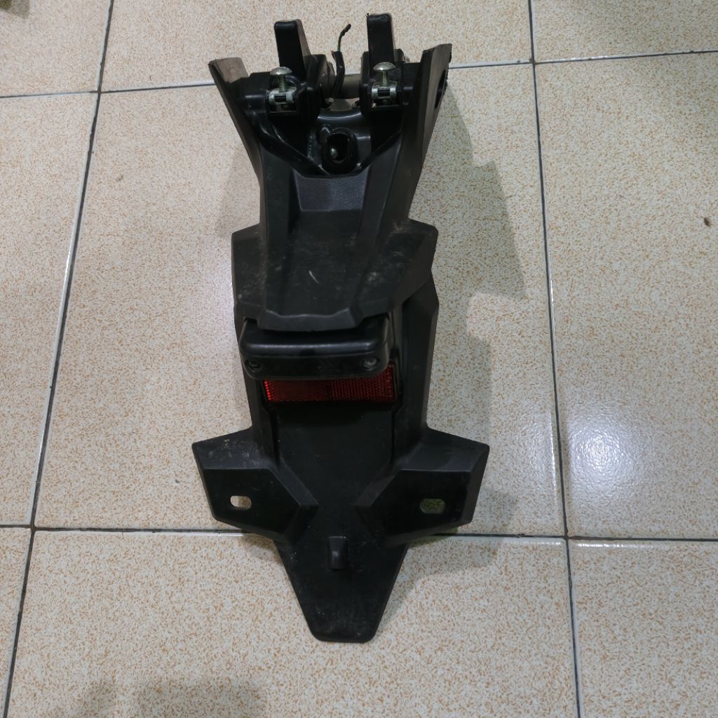 spakbor belakang Honda crf Original
