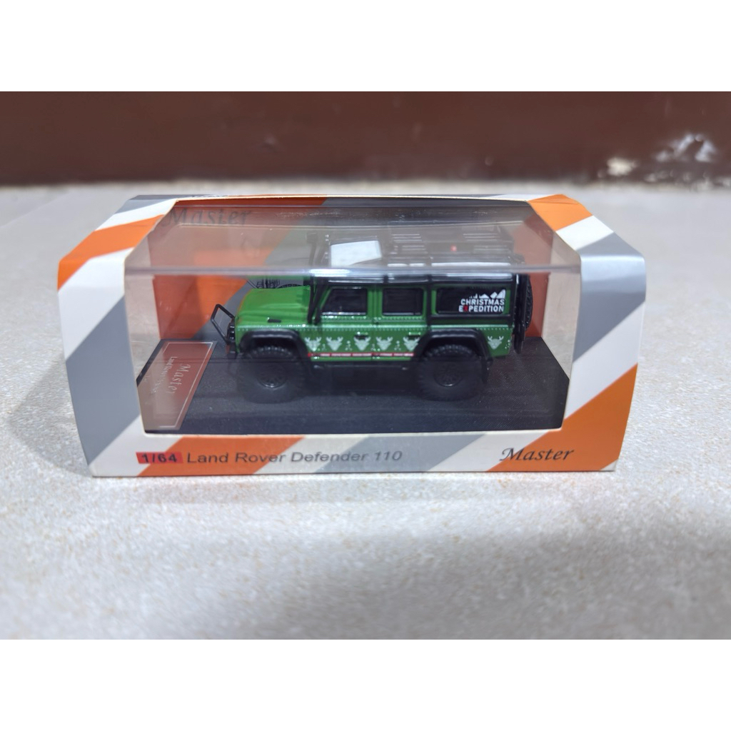 Master Land Rover Defender 110 Christmas (Unsealed - Tidak Segel)