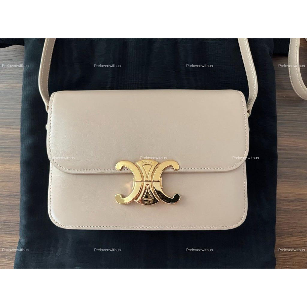 Preloved Celine triomphe original Celine bag second Preloved celine bag