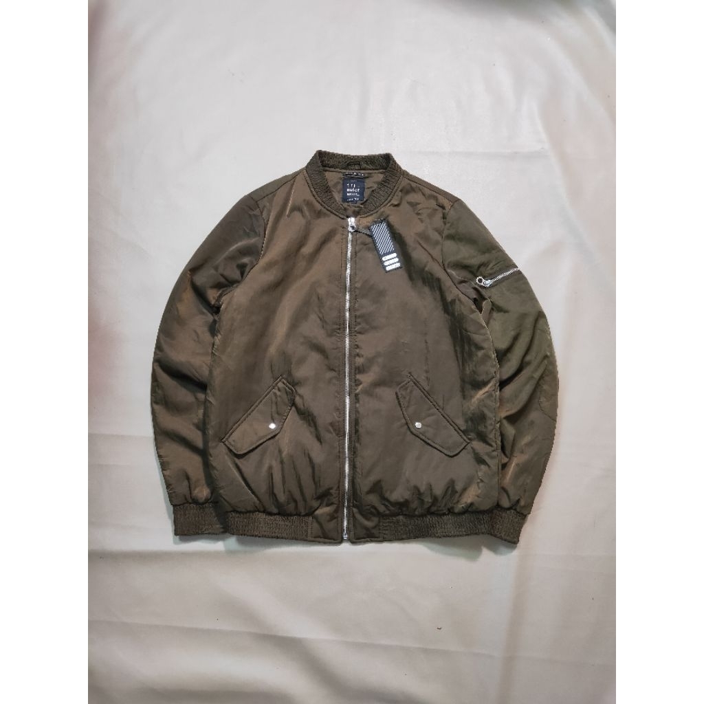 jaket bomber ZARA trafaluc olive green used verygood