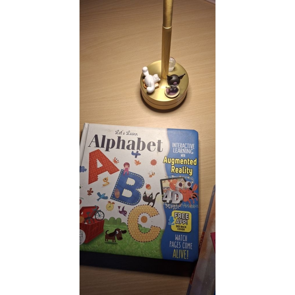 Buku Alphabet Augmented Reality