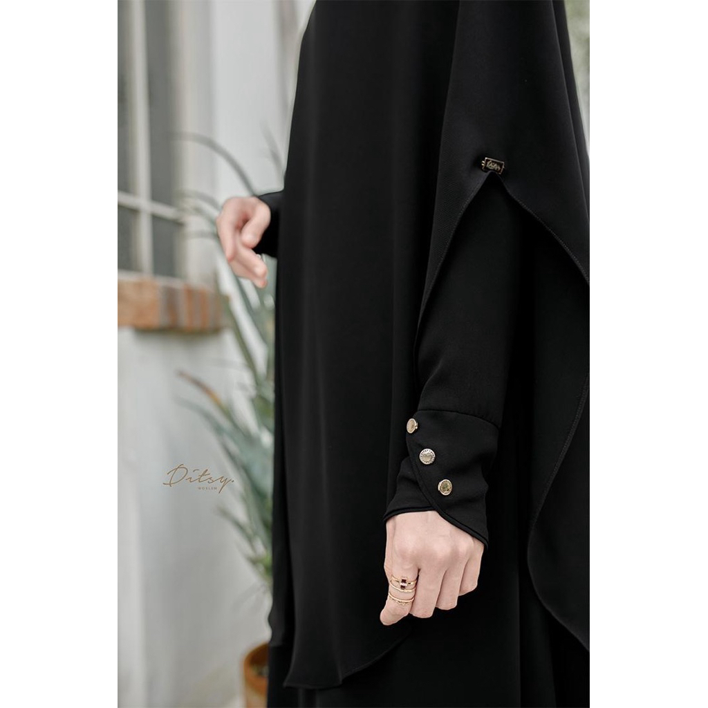 DITSY MOSLEM - LIELA MAIRA JETBLACK | FK SET ZAYNA DARK BURGUNDY REG | MAIRA JETBLACK XS | WAAFA ABA