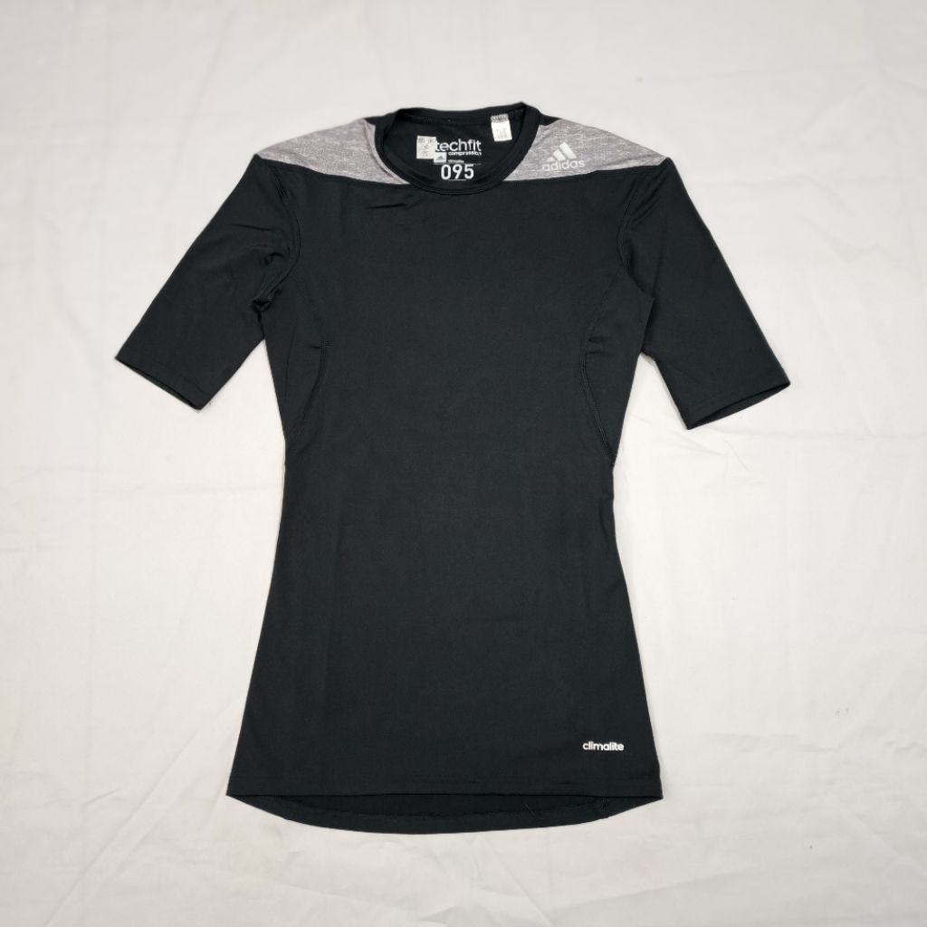 JERSEY AD*DAS TECHFIT COMPRESION SPORT