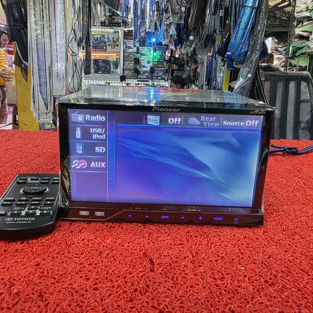 Head Unit Pioneer AVH-P4350DVD USB CD Aux Radio FM AM sudah dipasang Bluetooth