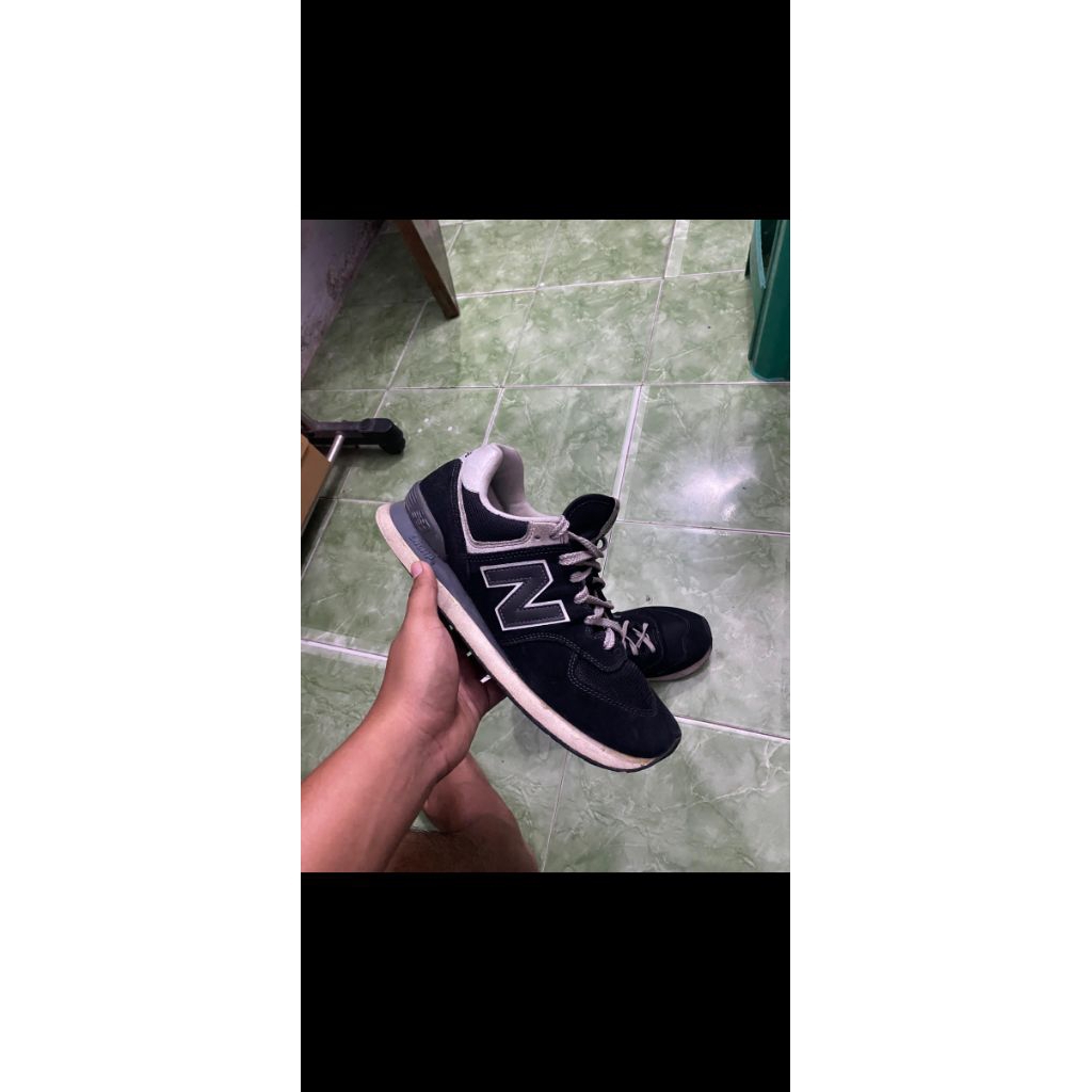 nb 574 hitam