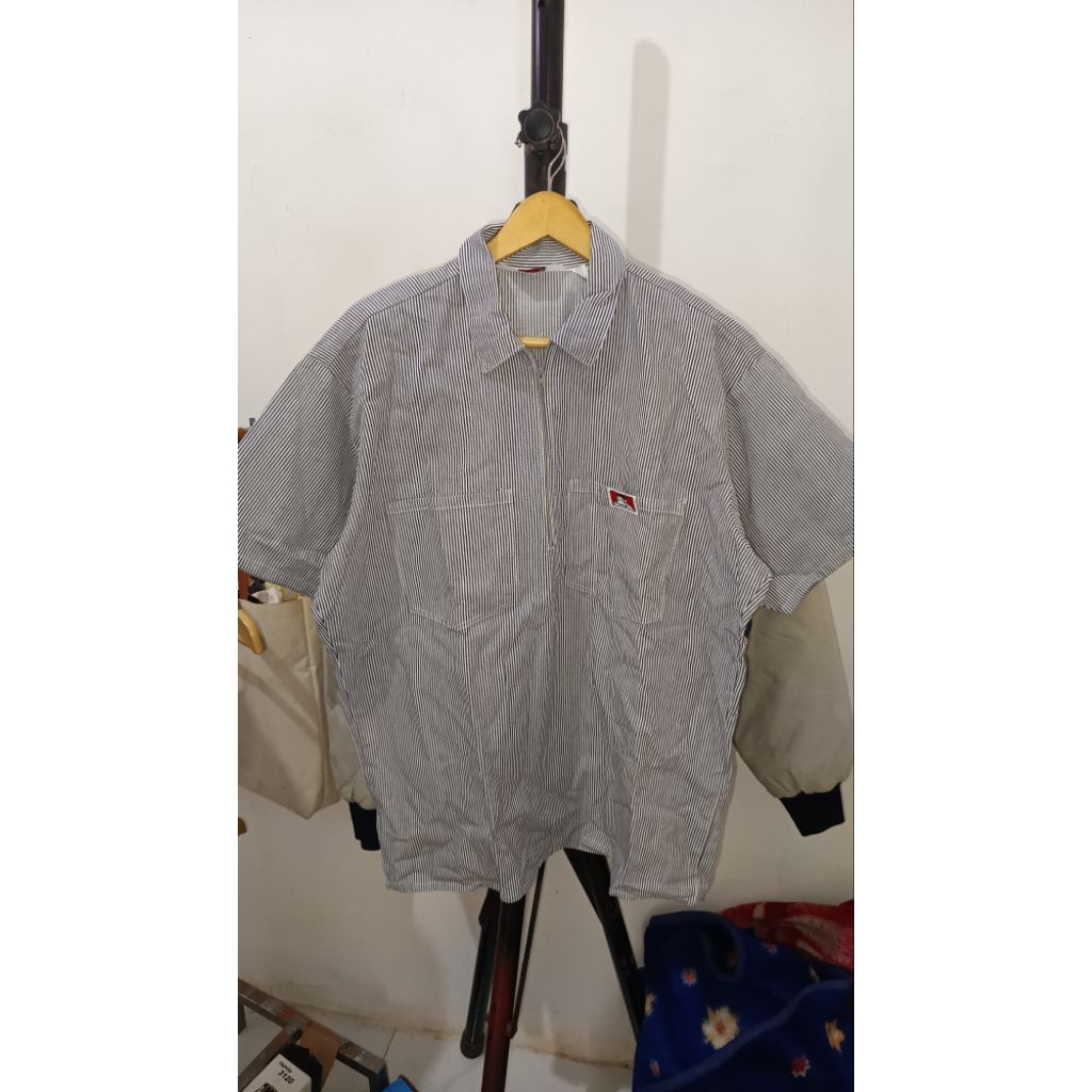 kemeja bendavis garis garis