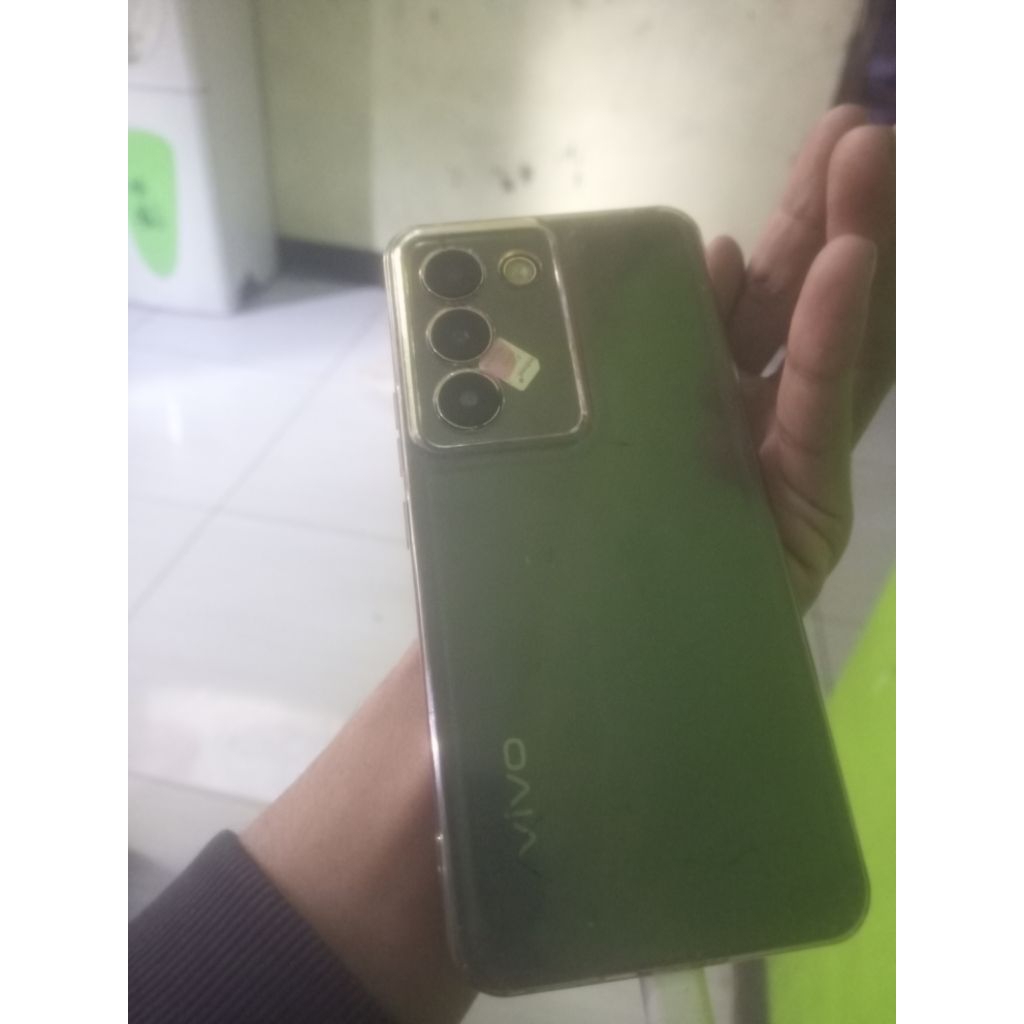 hp Vivo y 100 second rasa baru