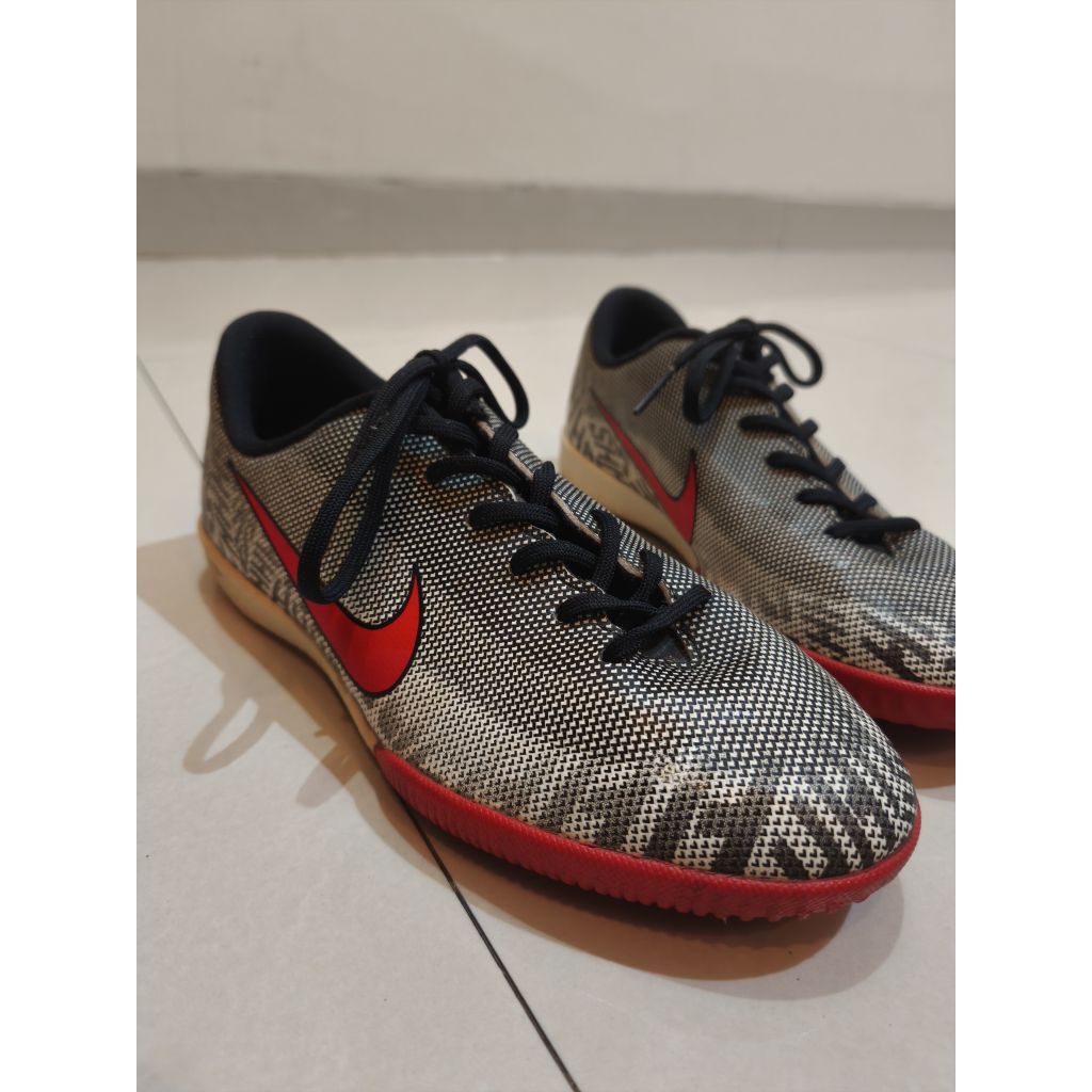 Sepatu futsal anak nike ori preloved