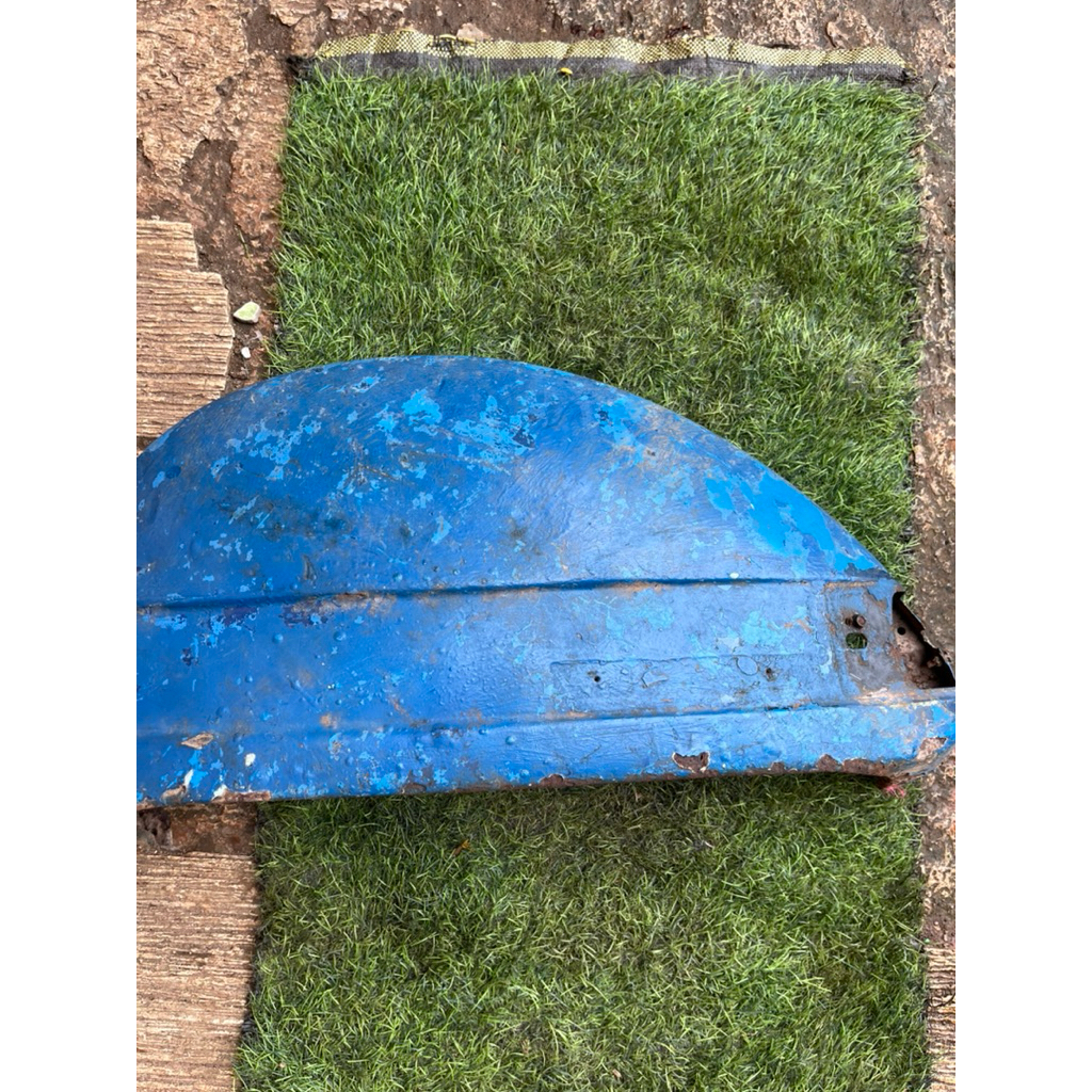 Tepong kiri vespa excel