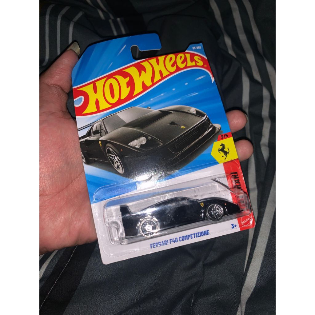 Ferrari F40 Competizione Black Hitam Hotwheels Hot Wheel