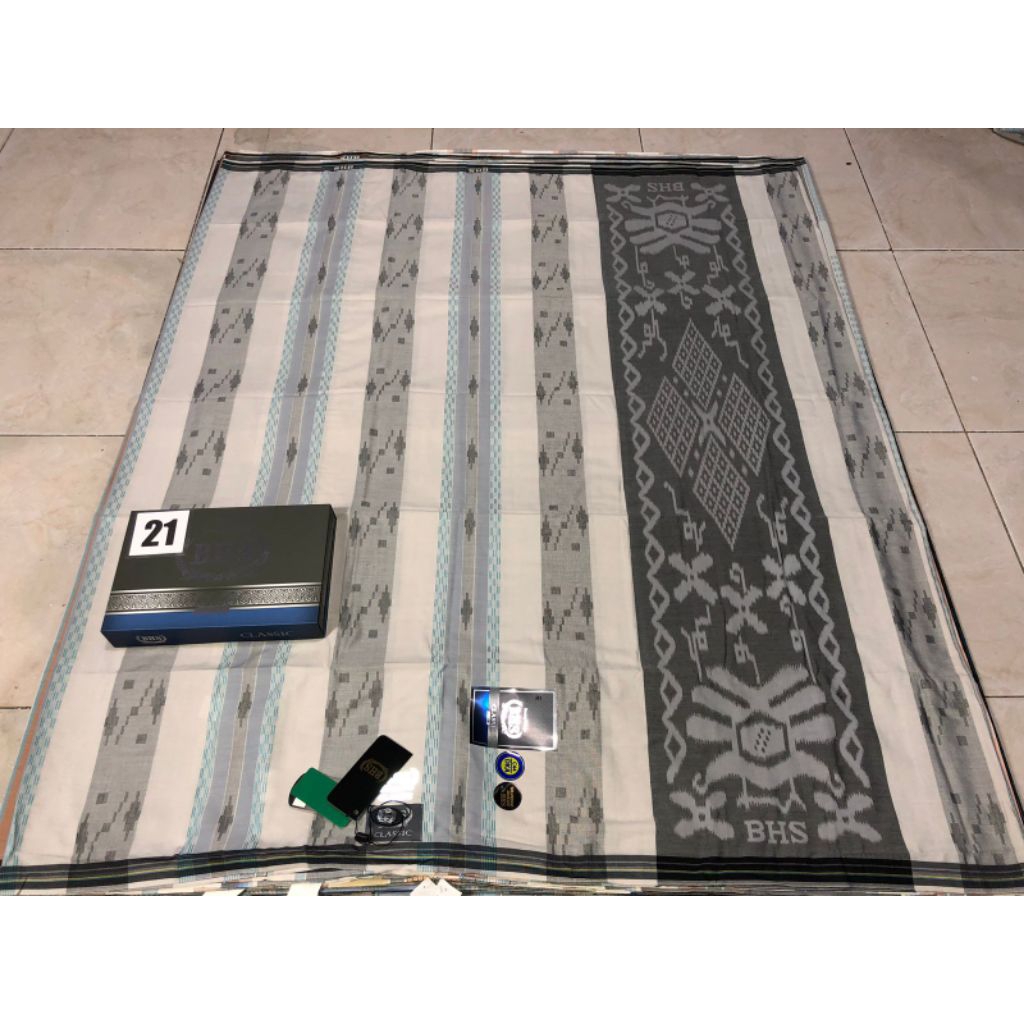 Sarung BHS Classic Kawung Dobby Silver