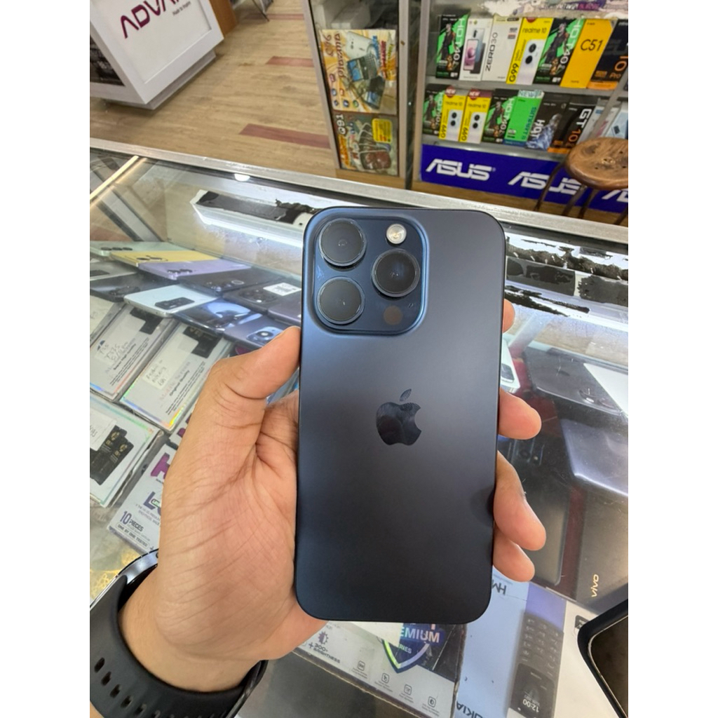 iphone 15 pro 128 second resmi