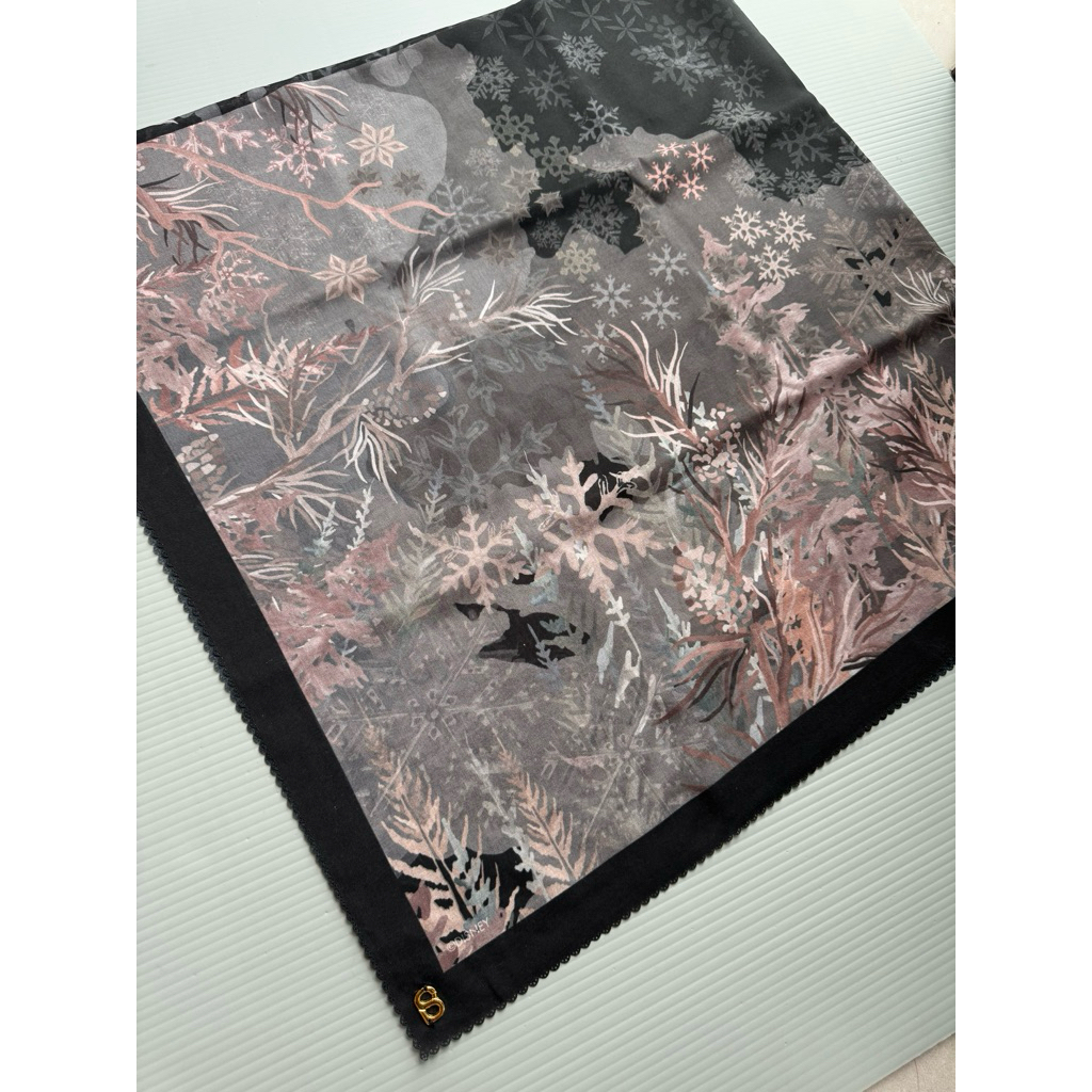 Frozen Black Buttonscarves