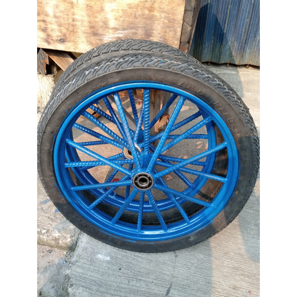 Roda gerobak ring 17 ruji 8 besi besar