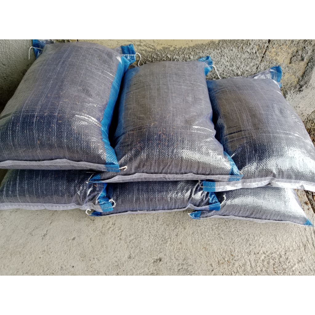 Sekam Bakar / sekam padi bakar Pupuk Organik kemasan Karung 10 kg