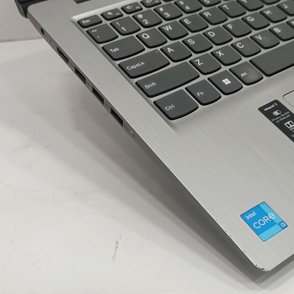 Lenovo Ideapad 3 Core i3 Gen 11 RAM 4/SSD 128GB