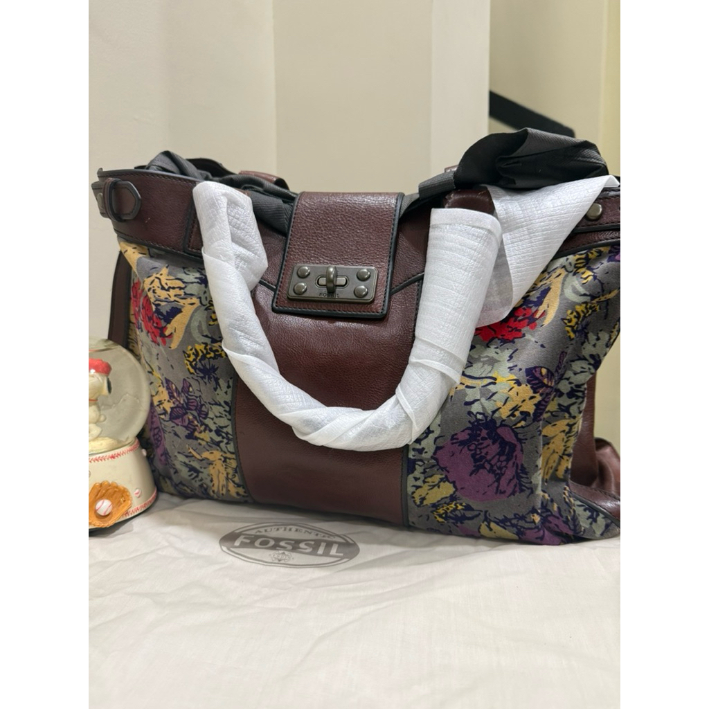 Preloves TasFossil VRI weekender dark Floral size L